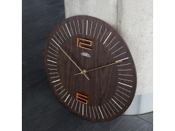 drevene-designove-hodiny-tmave-hnede-nastenne-hodiny-prim-wood-thin-ii