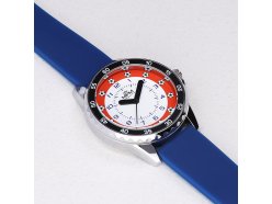 mpm-detske-hodinky-mpm-soccer-balls-b-kovove-puzdro-biely-cerveny-cifernik