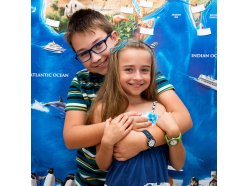 detske-hodinky-mpm-primky-klaun-b-ocelove-pouzdro-bily-cerny-ciselnik