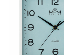kwadratowy-plastikowy-zegar-bialy-jasny-niebieski-mpm-e01-4234