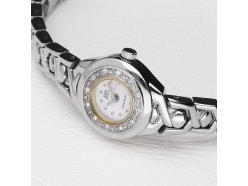 damske-modni-hodinky-q-q-style-s-minimalistickym-bilym-ciselnikem