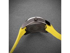 damske-modni-hodinky-mpm-horizont-b-kovove-cerne-pouzdro-stribrny-cerny-zluty-ciselnik