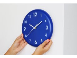 design-plastic-wall-clock-blue-mpm-glavier-d
