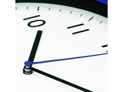 design-plastic-wall-clock-blue-mpm-salid-b